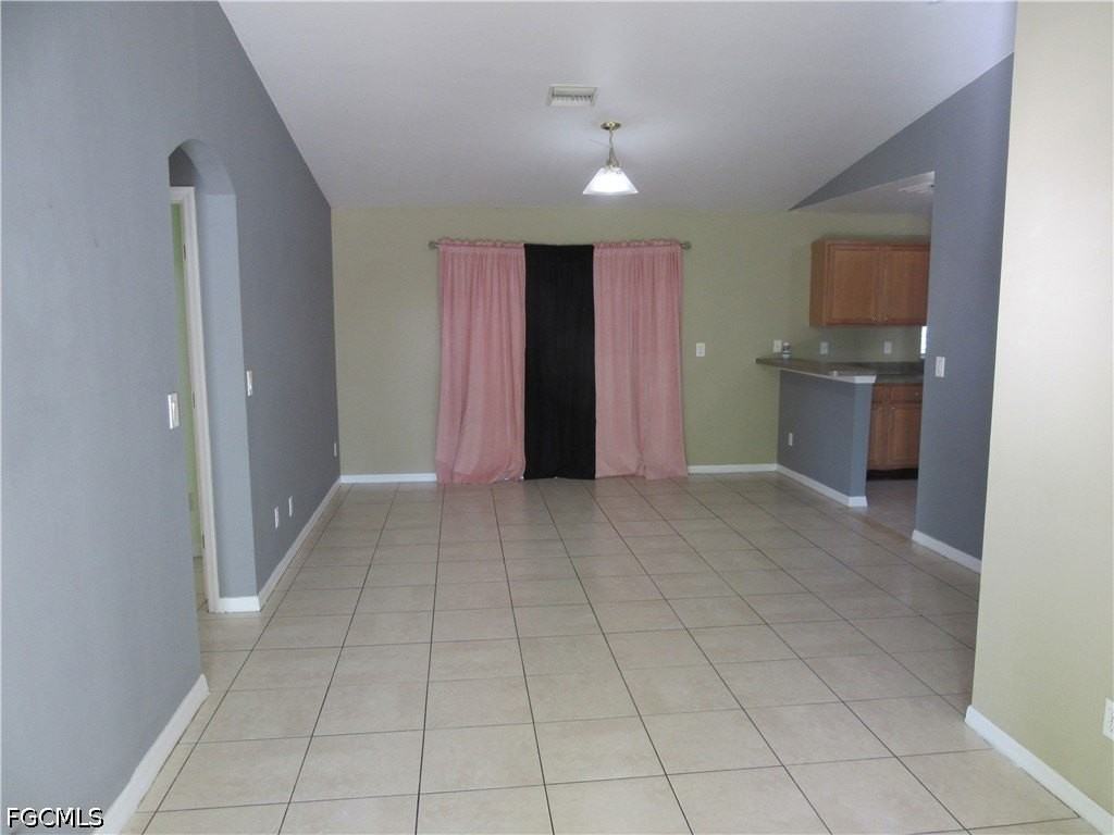 922 Eisenhower Blvd - Photo 3 of 22