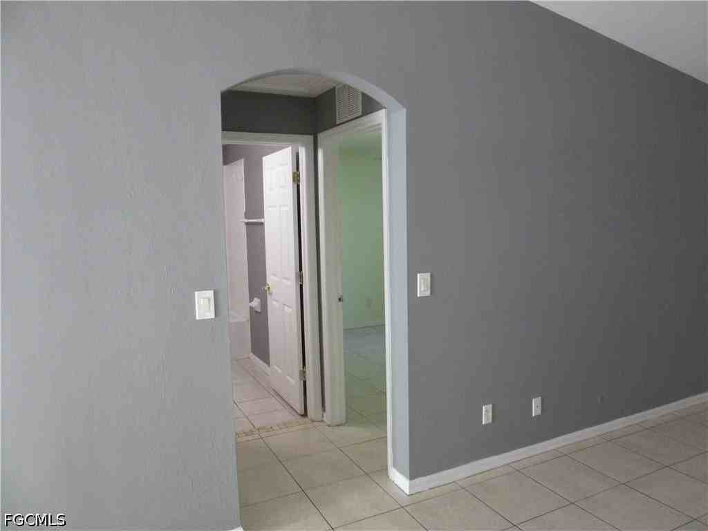 922 Eisenhower Blvd - Photo 6 of 22