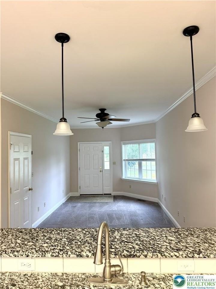 523 Kemmerer Ln - Photo 5 of 12