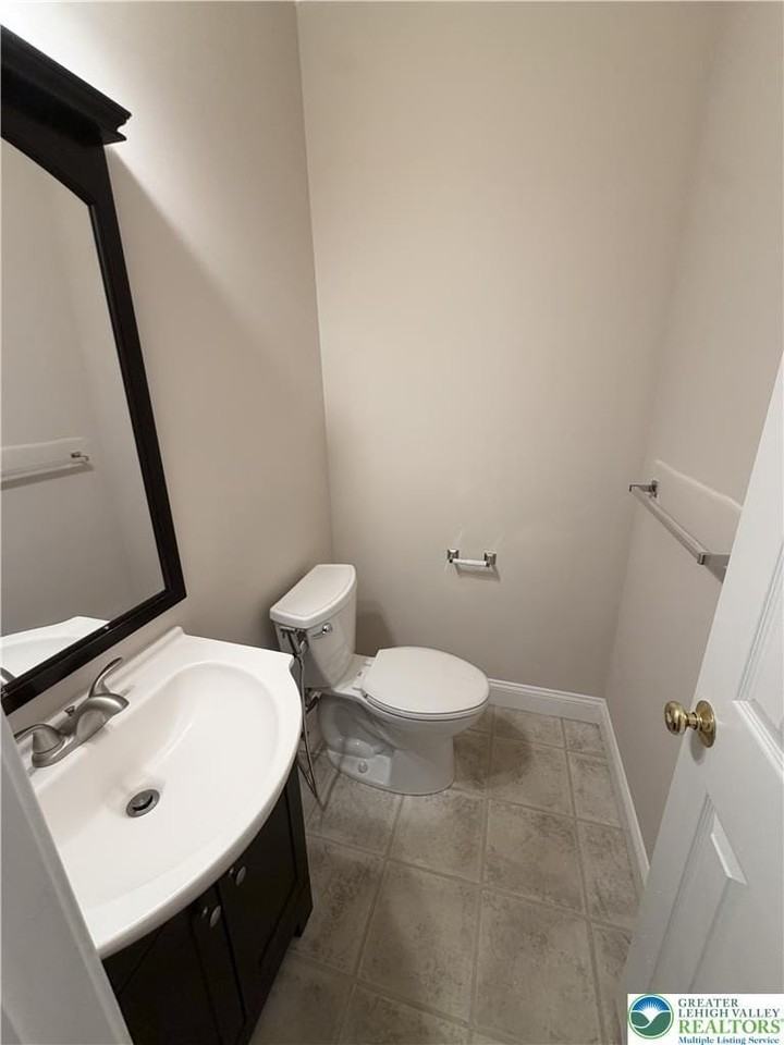 523 Kemmerer Ln - Photo 7 of 12