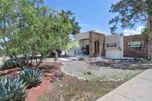 featured image of 1706 Princeton Dr Ne