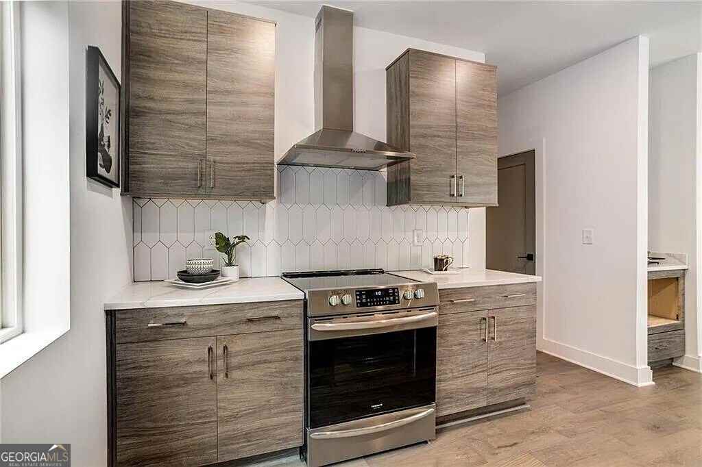 1436 Walker Pl Se - Photo 5 of 26