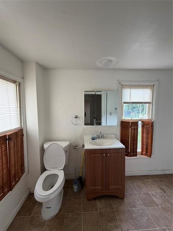 65 Tompkins St - Photo 5 of 11