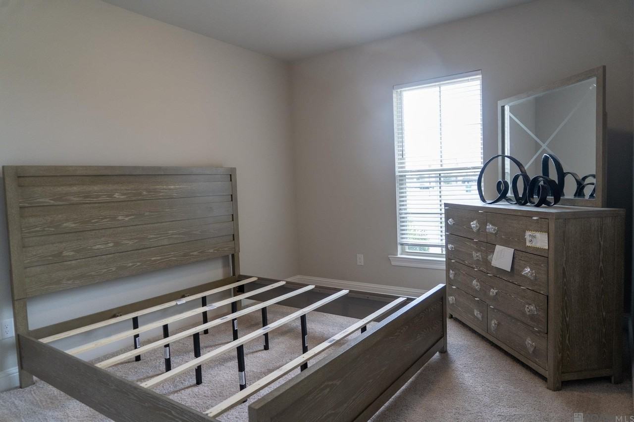 20847 N High Plains Dr - Photo 5 of 10