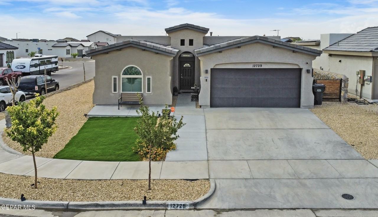 12729 Methley Ave - Photo 4 of 50