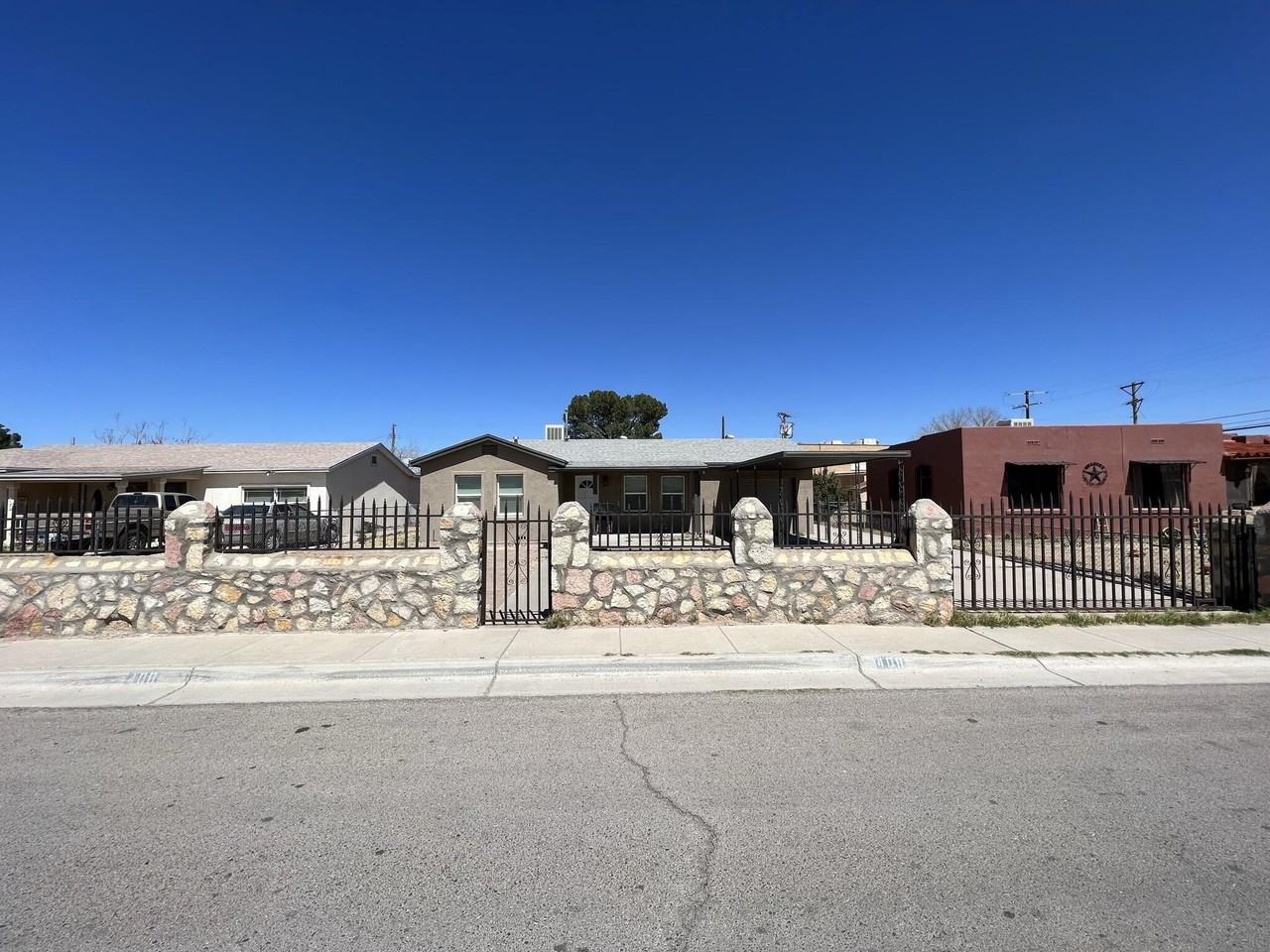 408 Ramona Ave - Photo 2 of 28