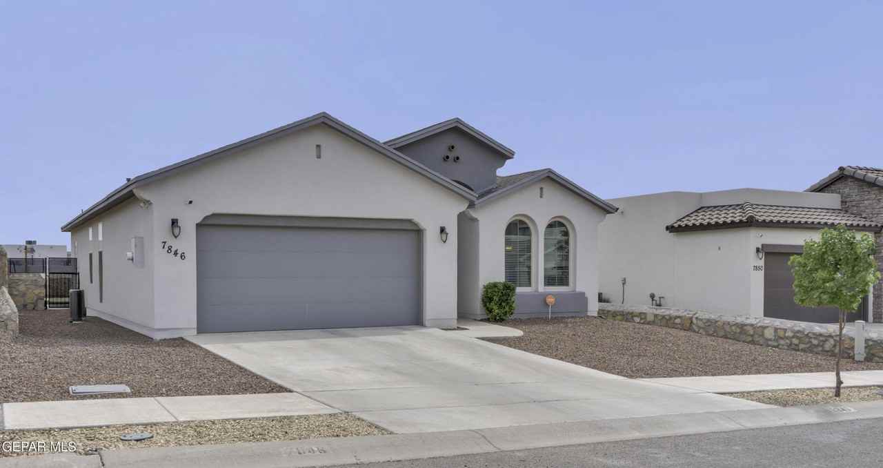 7846 Enchanted Ridge Dr - Photo 4 of 32