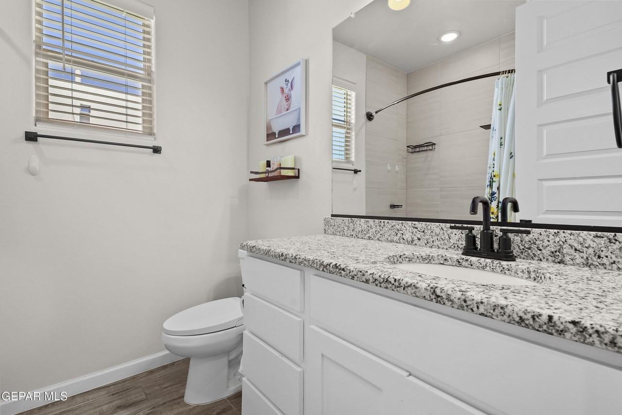 12863 Ivelet Ct - Photo 5 of 32