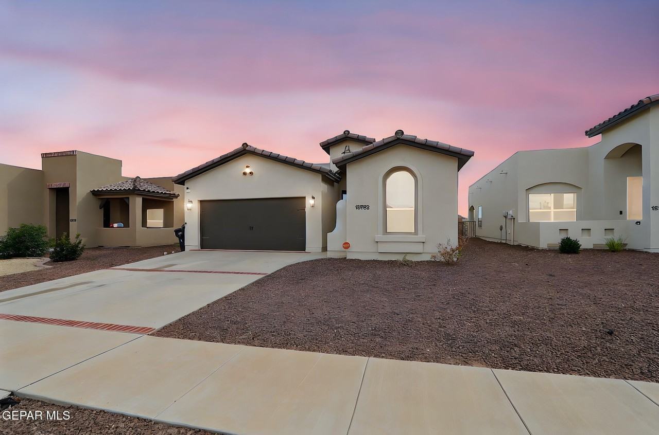 13752 Newton Ct - Photo 3 of 35