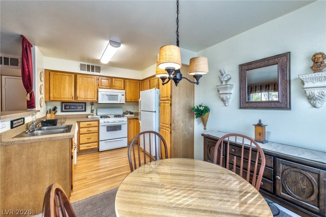 5710 E Tropicana Ave #1010 - Photo 4 of 16