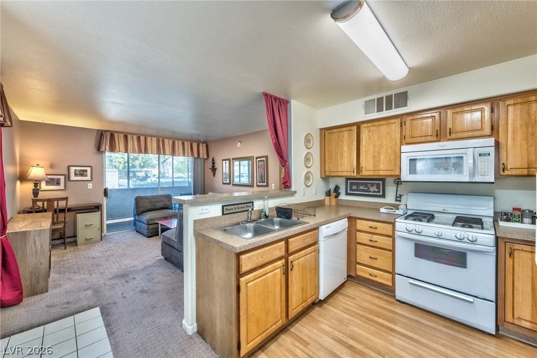 5710 E Tropicana Ave #1010 - Photo 5 of 16