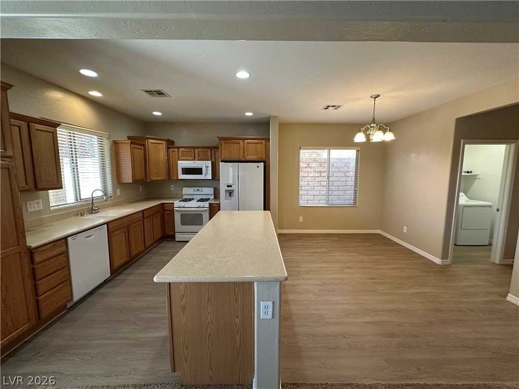 11905 Alava Ave - Photo 2 of 26
