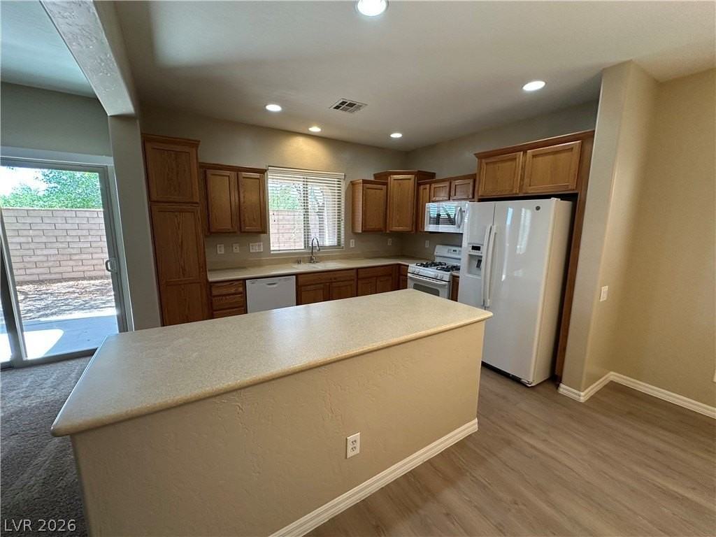 11905 Alava Ave - Photo 6 of 26