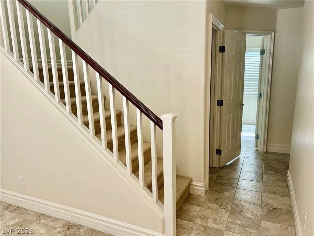 269 Tie Breaker Ct - Photo 3 of 27