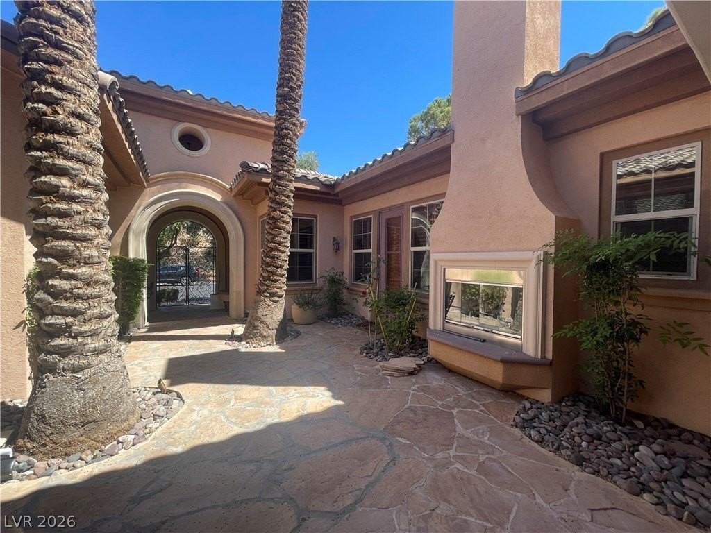 53 Avenida Sorrento - Photo 4 of 50