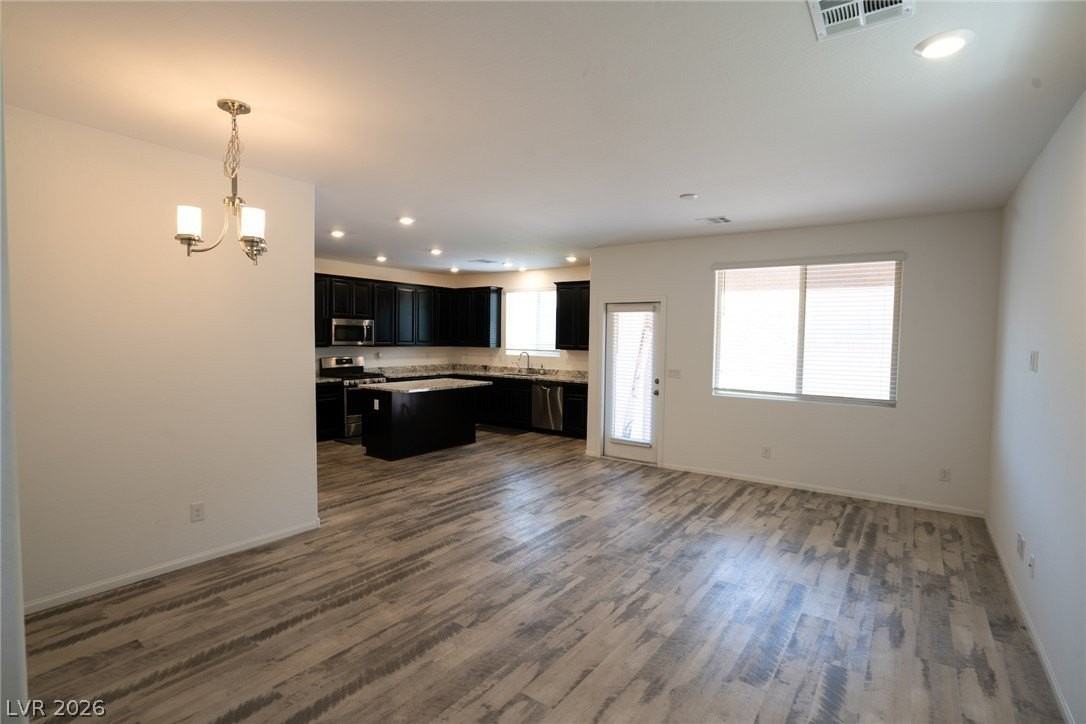 10842 Mattoon Bay Ct - Photo 4 of 17