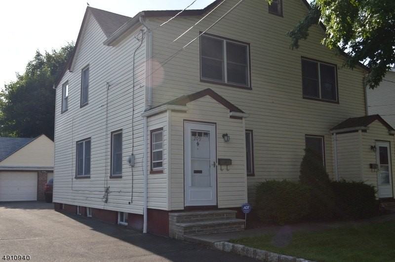 207 N 16th St - Photo 2 of 15