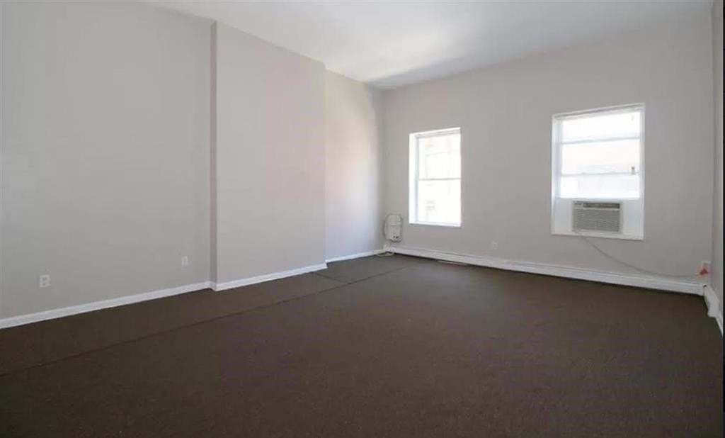 511 Park Ave #2 - Photo 5 of 15
