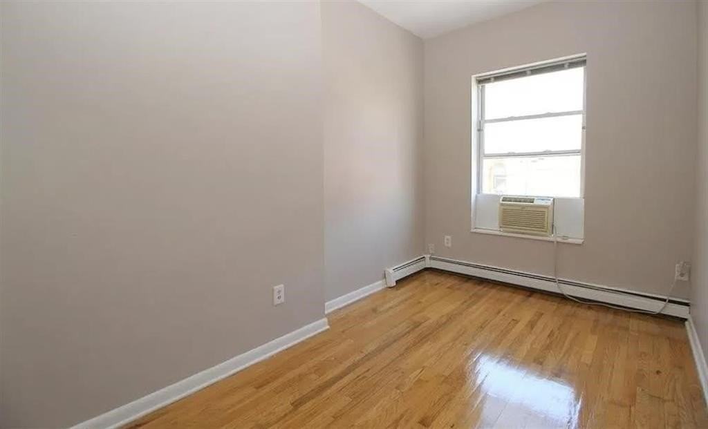 511 Park Ave #2 - Photo 7 of 15