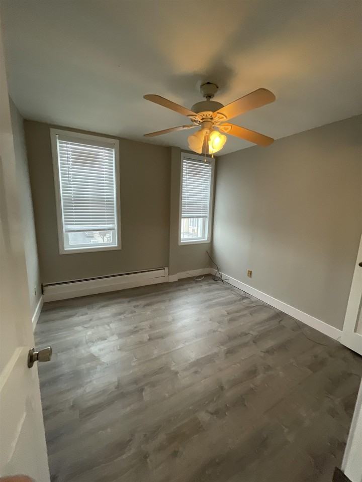 188 Avenue F #6 - Photo 6 of 10