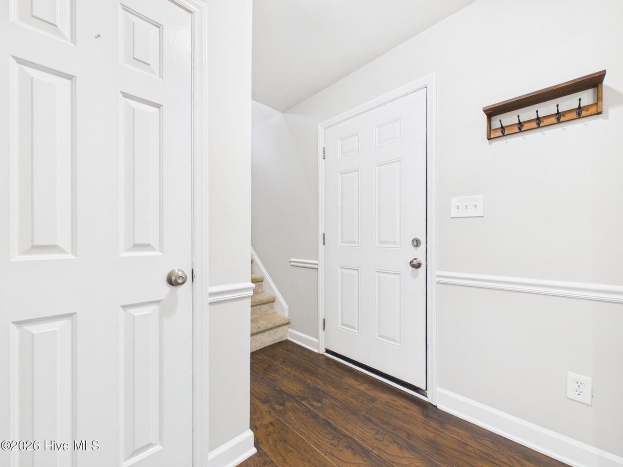 3516 Casine Ct - Photo 6 of 45