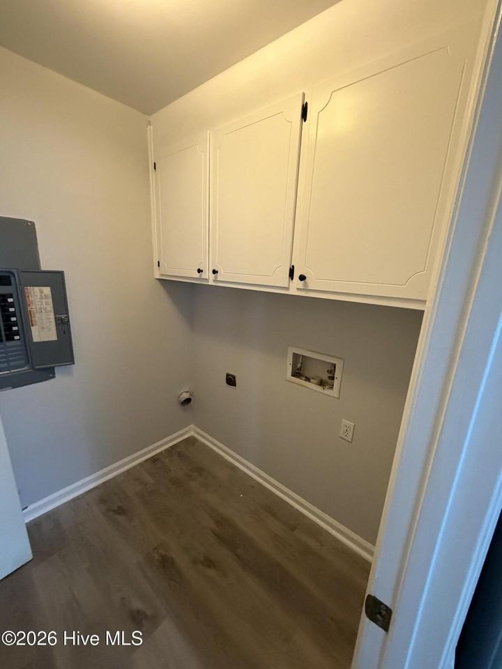 3803 Sterling Pointe Dr - Photo 6 of 16