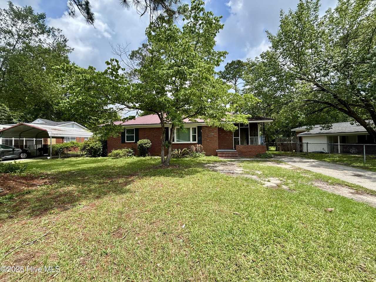 2020 Garr Dr