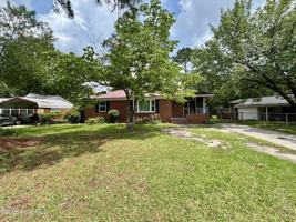 featured image of 2020 Garr Dr