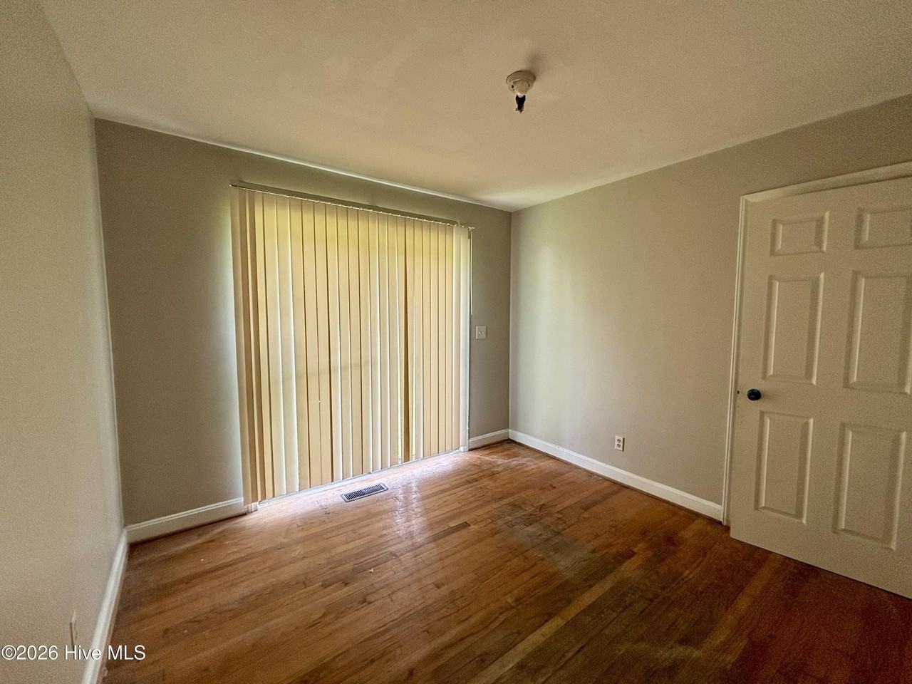 2020 Garr Dr - Photo 4 of 9