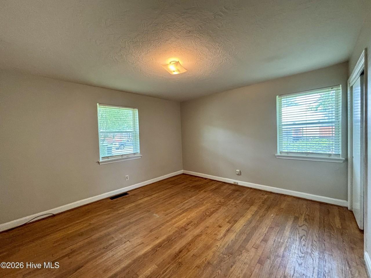 2020 Garr Dr - Photo 5 of 9
