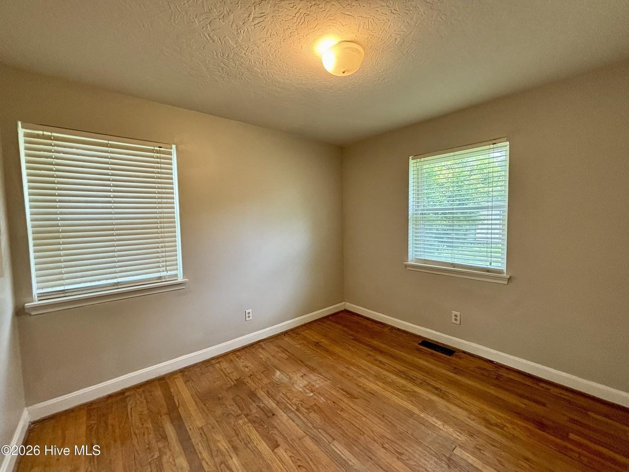 2020 Garr Dr - Photo 6 of 9