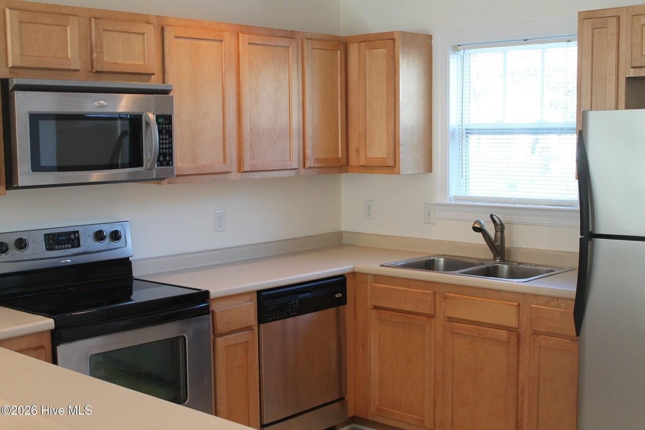 300 Williams Store Rd #B - Photo 2 of 9