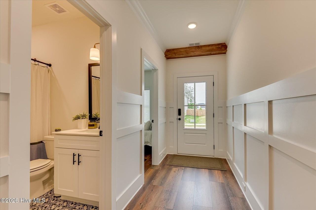 2049 Warbler Dr - Photo 5 of 50