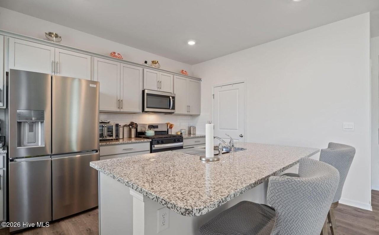 2406 Westwood Ave W - Photo 6 of 14