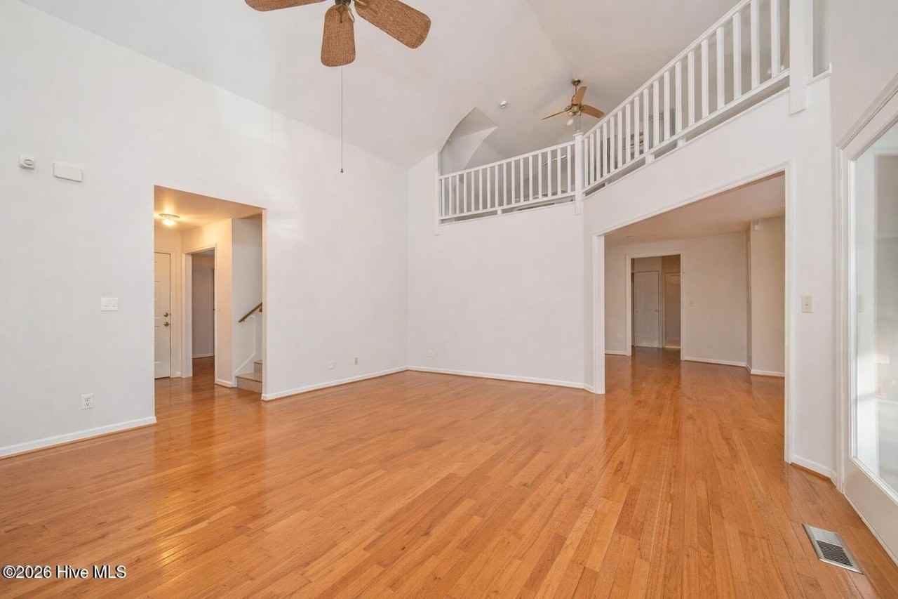 28900 Deercroft Dr ## 2 - Photo 4 of 48