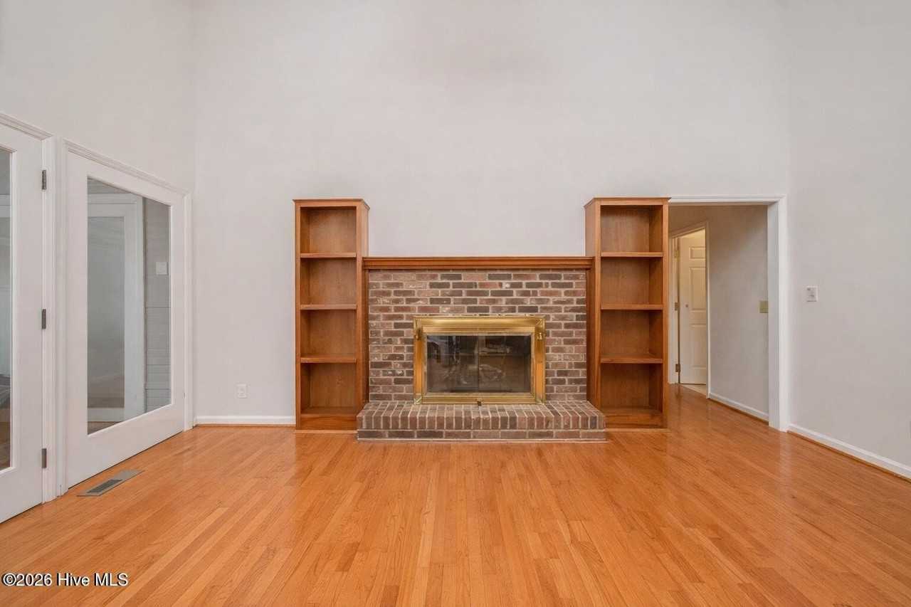 28900 Deercroft Dr ## 2 - Photo 5 of 48