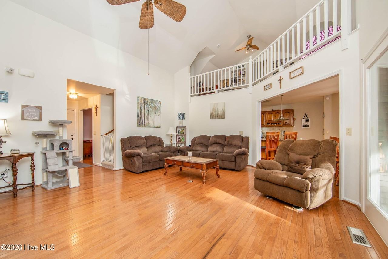 28900 Deercroft Dr ## 2 - Photo 7 of 48