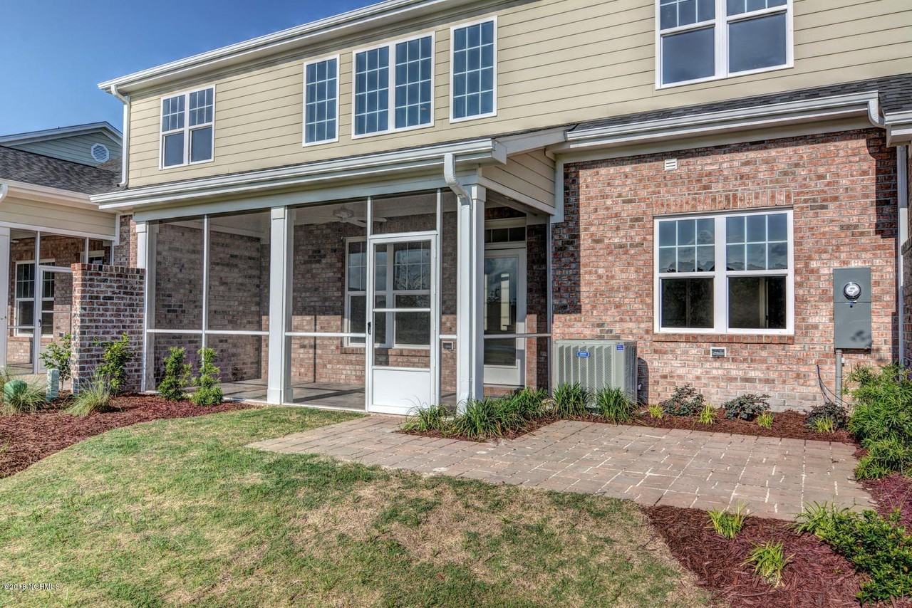 4302 Terrington Dr - Photo 2 of 31
