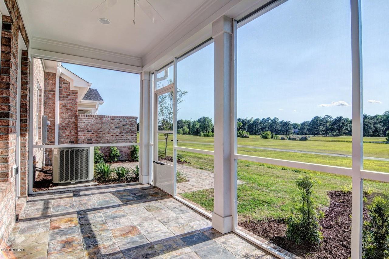 4302 Terrington Dr - Photo 3 of 31