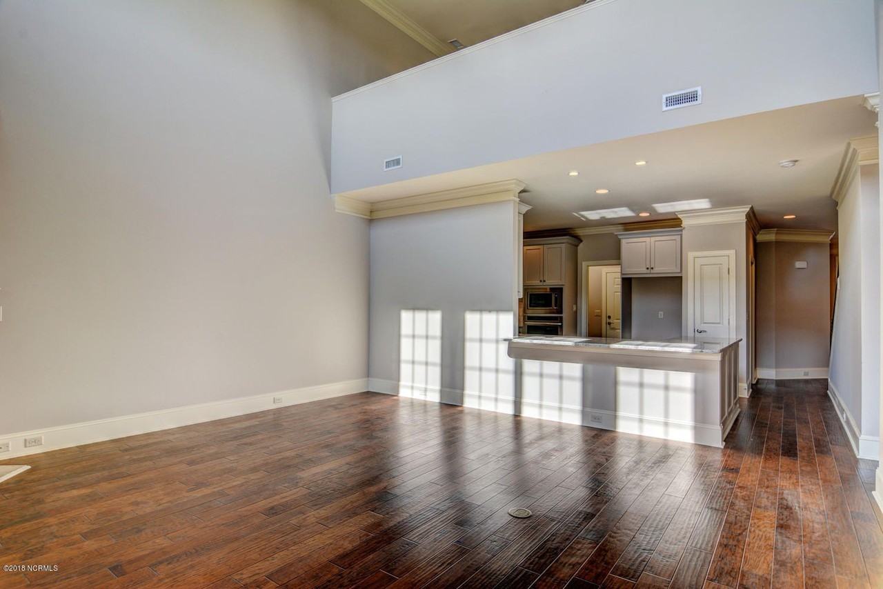 4302 Terrington Dr - Photo 6 of 31