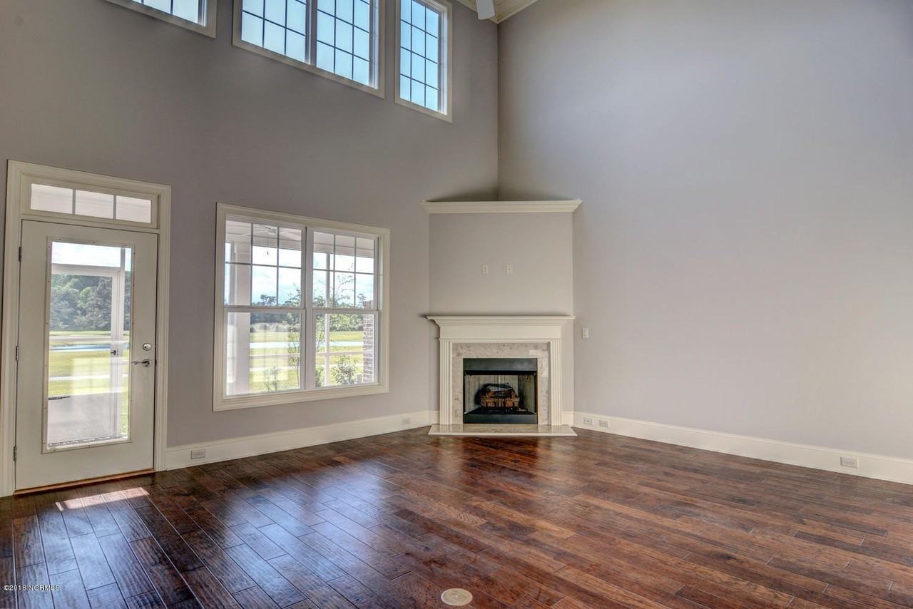4302 Terrington Dr - Photo 7 of 31