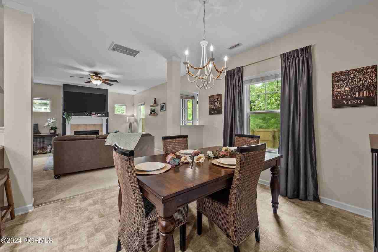 431 Bald Cypress Ln - Photo 6 of 35