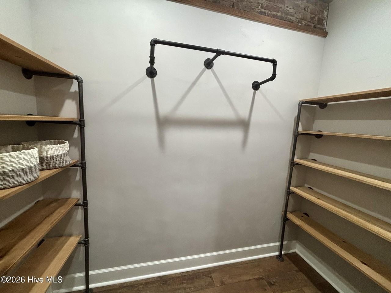 1118 Broad St #B - Photo 4 of 14