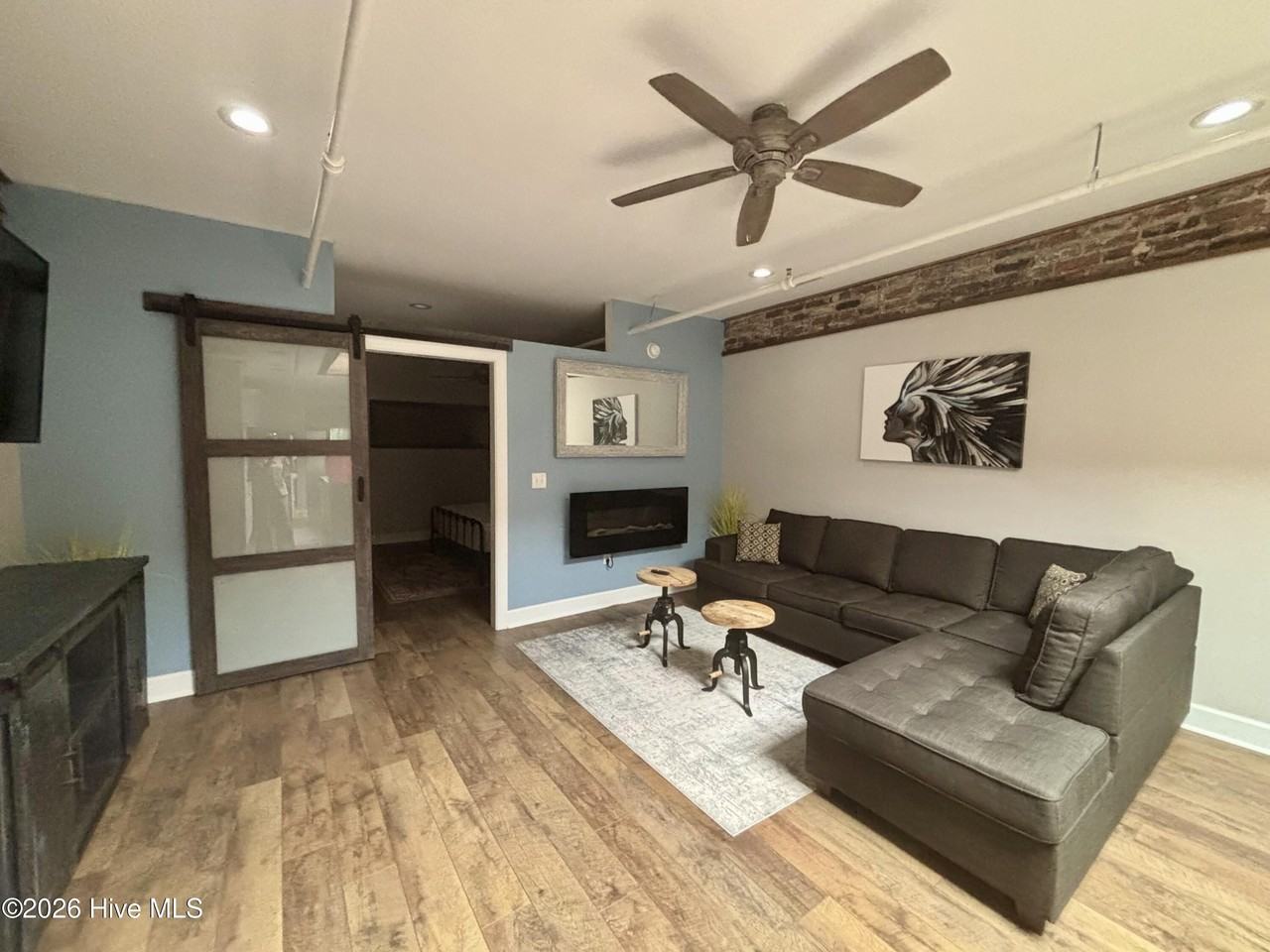 1118 Broad St #B - Photo 6 of 14