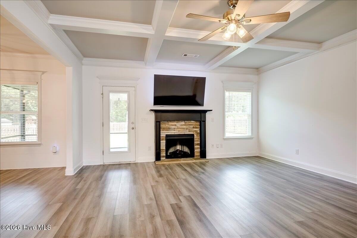 3007 Bannack Ln - Photo 5 of 34
