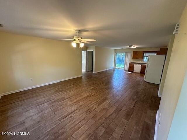 4372 Ritz Cir - Photo 2 of 10