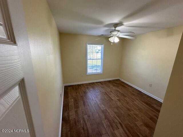 4372 Ritz Cir - Photo 5 of 10
