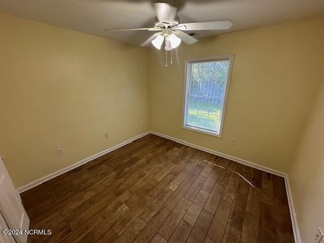 4372 Ritz Cir - Photo 6 of 10