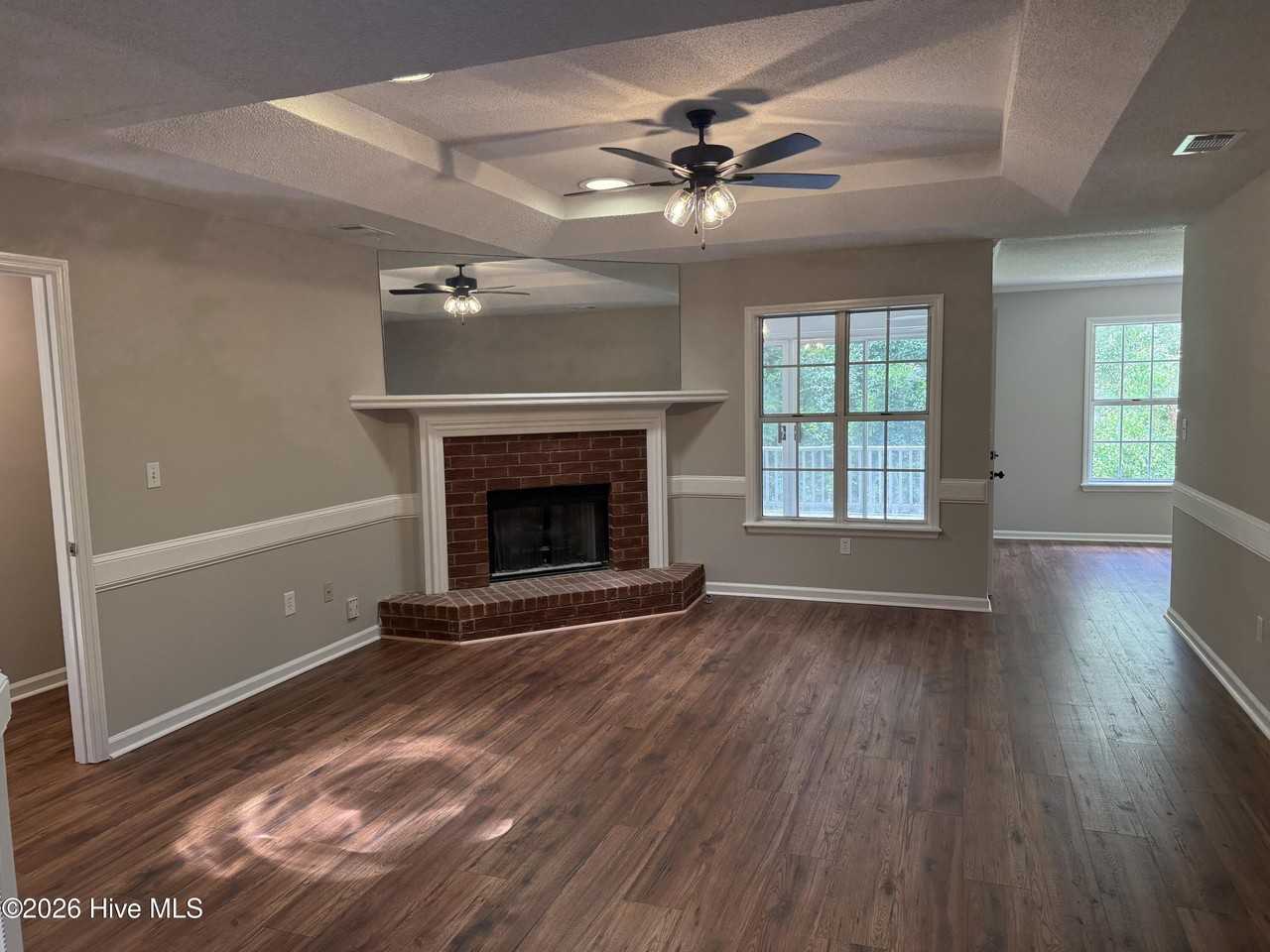 2961 Pointewest Dr - Photo 5 of 23
