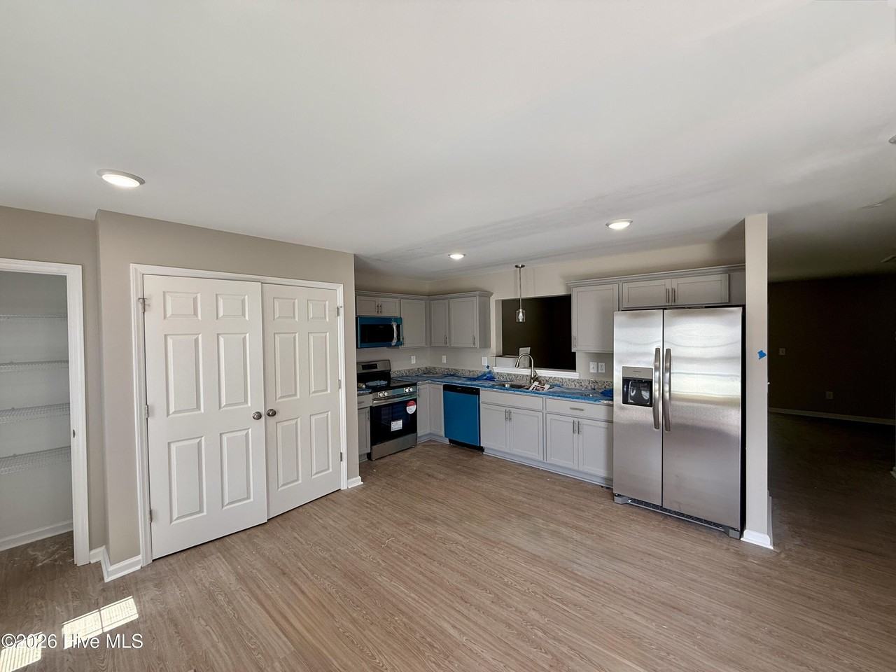 4033 Lucerne Ct #A - Photo 2 of 7